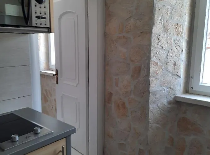 Ferienhaus Stone House Zgogo