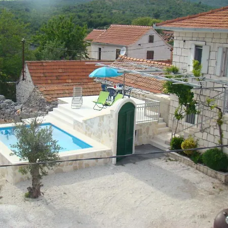 Stone House Zgogo Hébergement de vacances