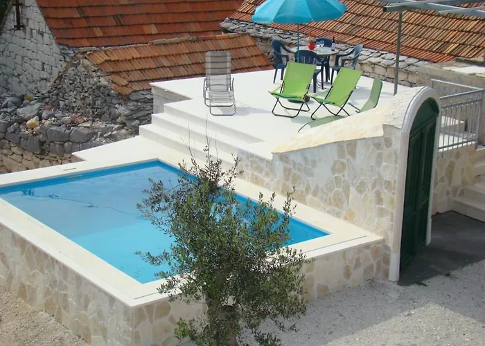 בית נופש Stone House Zgogo *
